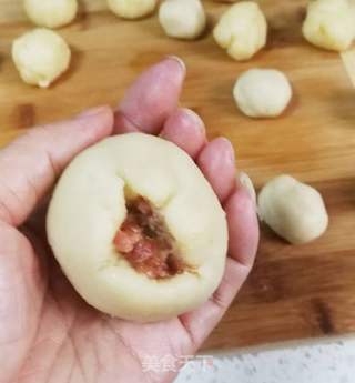 鲜肉月饼的做法步骤:9