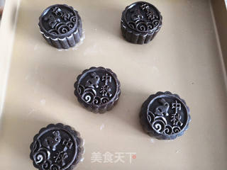 可可蜜豆月饼的做法步骤:11