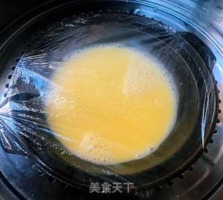 蝴蝶虾蒸蛋羹的做法步骤:4