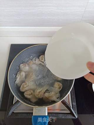 海木耳虾皮小馄饨的做法步骤:3