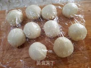 奶黄包的做法步骤:11