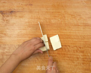 白菜炖豆腐的做法步骤:3