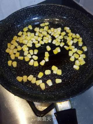 鸡蛋玉米饼的做法步骤:2