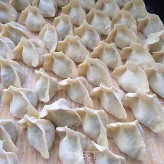 芹菜猪肉水饺的做法步骤:10