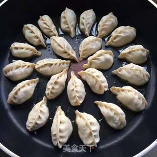 美味煎饺的做法步骤:7