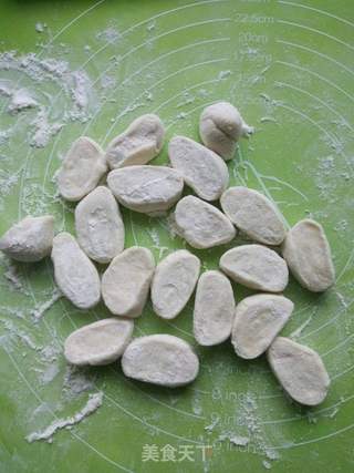 煎饺的做法步骤:4
