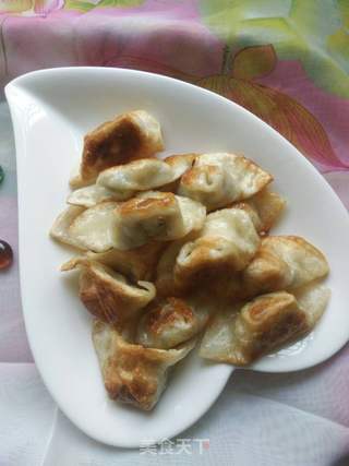 煎饺的做法步骤:12