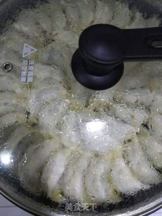 鱼肉馅煎饺的做法步骤:13
