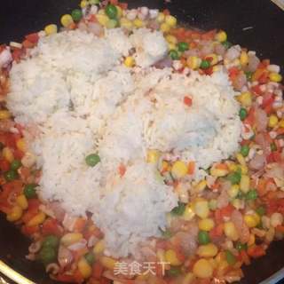 海鲜炒饭的做法步骤:8