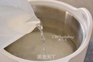 鲜美螃蟹粥的做法步骤:3