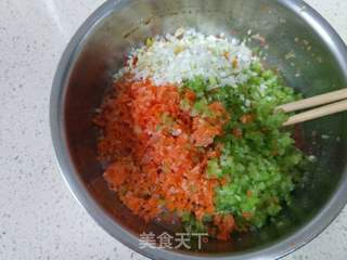 水饺的做法步骤:7