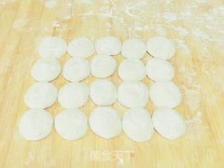 水饺的做法步骤:12