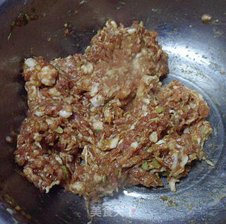 海鲜韭菜水饺的做法步骤:8
