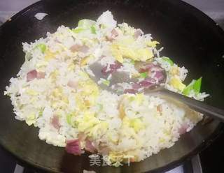鸡蛋炒米饭的做法步骤:8