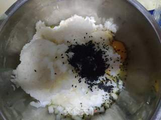 米饭黄金饼的做法步骤：1