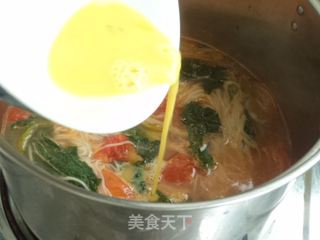 小白菜番茄挂面汤的做法步骤：8