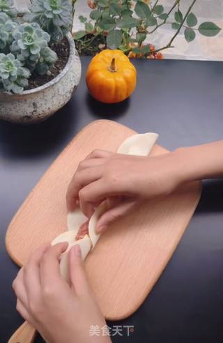 玫瑰煎饺的做法步骤:5