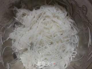 宫廷玉拌白萝卜的做法步骤：3