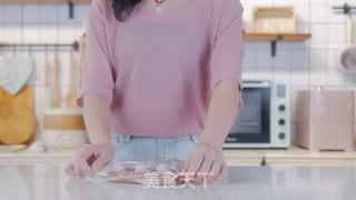 藕粉丸子的做法步骤:5