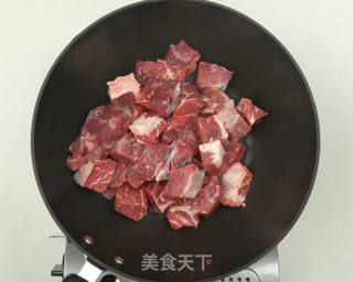 牛肉炖土豆的做法步骤:2