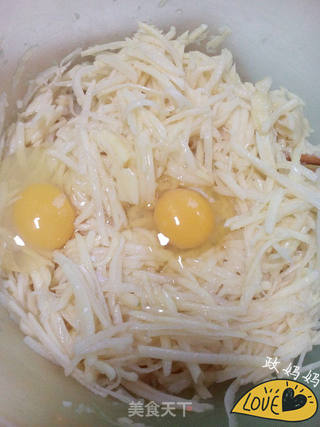 土豆饼的做法步骤:4