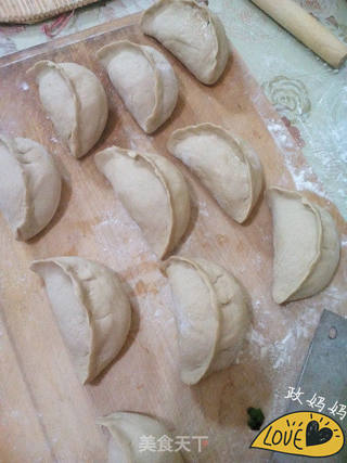 地瓜面槐花包子的做法步骤:9