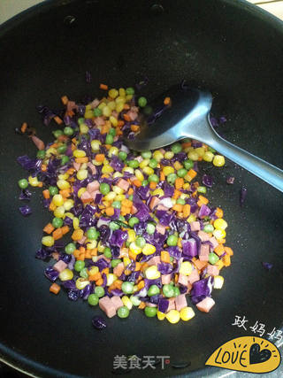 五彩炒饭的做法步骤:9