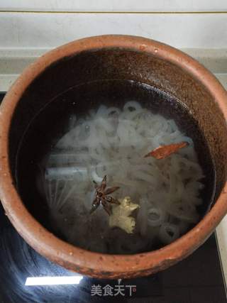 自制皮冻的做法步骤：3