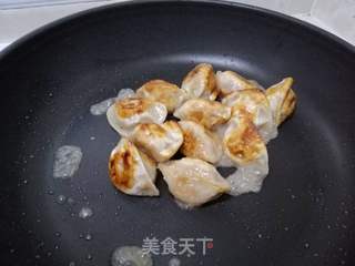 生煎速冻饺子的做法步骤：5