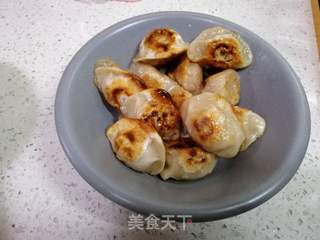 生煎速冻饺子的做法步骤：6