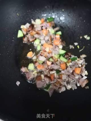 洋葱鸭腿饭的做法步骤:5