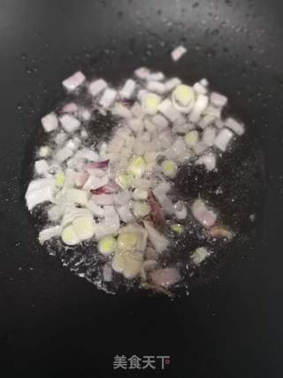 洋葱鸭腿饭的做法步骤:4