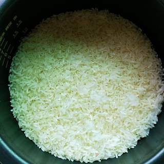 炒糯米饭的做法步骤:3