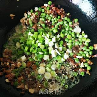 炒糯米饭的做法步骤:10