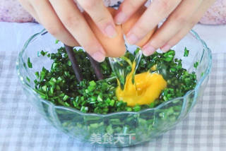 韭菜鸡蛋卷的做法步骤:4