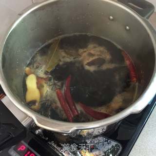 酱卤五香牛肉的做法步骤:5