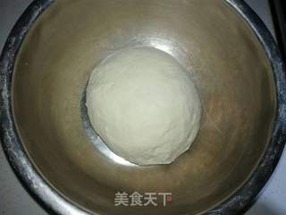发面椒盐油酥饼的做法步骤:2