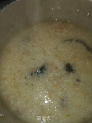 皮蛋瘦肉粥的做法步骤:7