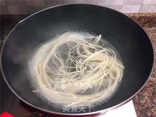 五彩杂酱面的做法步骤:12
