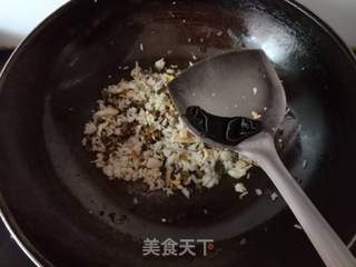 酸菜蛋炒饭的做法步骤：8