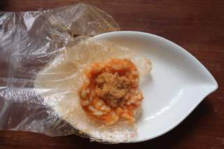 红薯肉松饭团的做法步骤:6