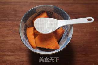 红薯肉松饭团的做法步骤:3