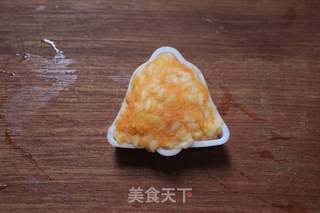 红薯肉松饭团的做法步骤:7
