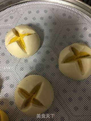 南瓜开花馒头的做法步骤:10