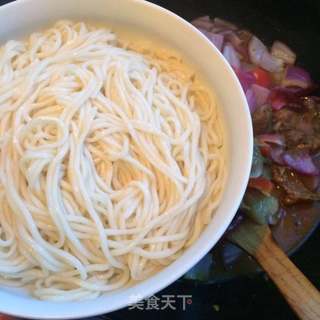 鸡块土豆拌面的做法步骤：12