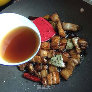 花雕红烧肉的做法步骤:11