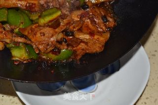川味盐煎肉的做法步骤：9