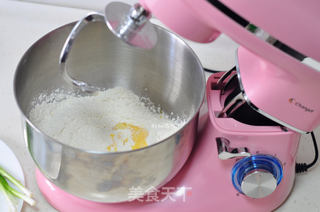 烫面葱花饼的做法步骤:2