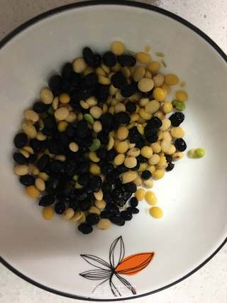 双豆豆浆的做法步骤：2