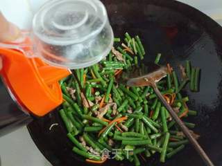 牛肉丝炒豇豆的做法步骤:14